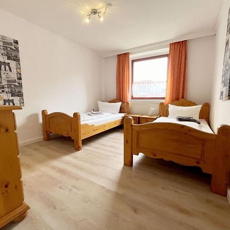 5 Room Apartment In Zuelpich 췰피히 외부 사진